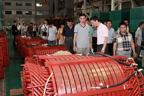 西安泰富西瑪高效節(jié)能電機(jī)在石油化工企業(yè)節(jié)能應(yīng)用。