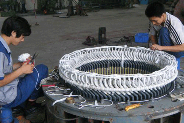 西安西瑪高壓電機(jī)外殼帶電的主要原因和過程解析。