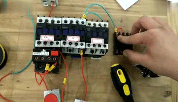 Y系列高壓三相異步電動(dòng)機(jī)的功率控制需要哪些元件？
